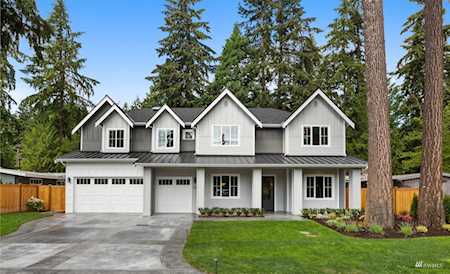 2229 153rd Ave SE Bellevue, WA 98007