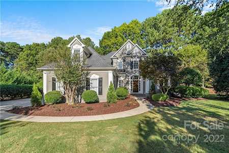 18801 Boundary Oaks Ct Davidson, NC 28036
