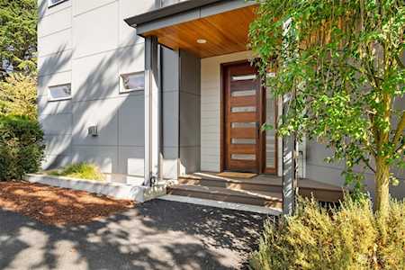 3531 SW 100th St Seattle, WA 98146
