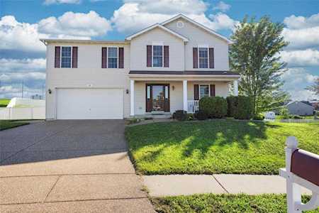 25 Smetana Ct Wentzville, MO 63385
