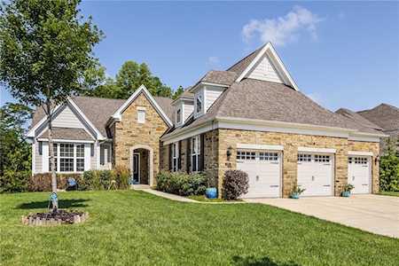 3870 Sugar Pine Ln Zionsville, IN 46077
