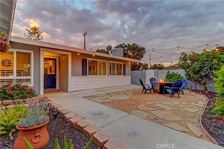 2928 Redwood Ave Costa Mesa, CA 92626