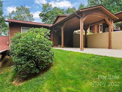 919 Henry Dingus Way Maggie Valley, NC 28751