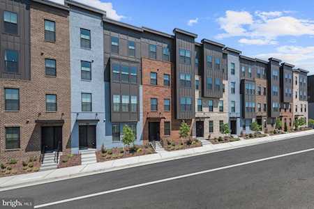 10122A American Pharoah Ln #45 Laurel, MD 20723