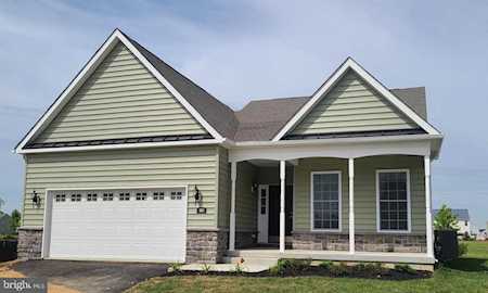 135 New Village Ln Smyrna, DE 19977