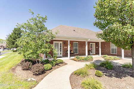 842 Garden Pointe Dr Simpsonville, KY 40067