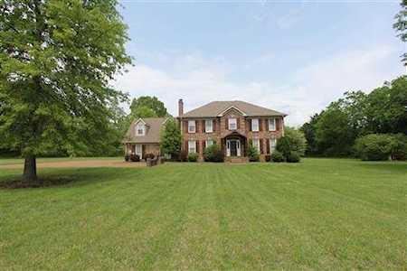 169 W Kingston Springs Rd Kingston Springs, TN 37082