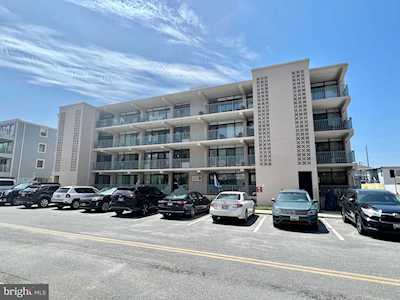 13 44th St #102 Ocean City, MD 21842