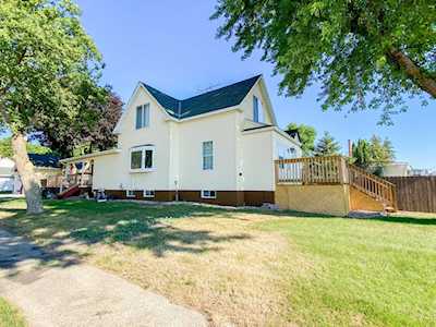 212 E Mill Street Winthrop, MN 55396