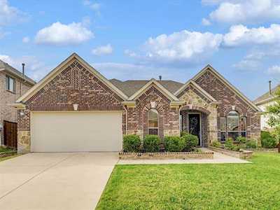 909 Hartford Court Roanoke, TX 76262