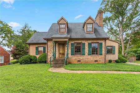 414 W Willowbrook Drive Burlington, NC 27215