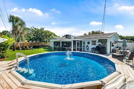 4930 NE 22nd Avenue Lighthouse Point, FL 33064