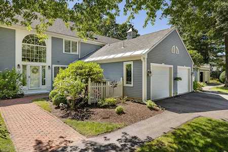 15 Hawkswood Estates #15 Amesbury, MA 01913