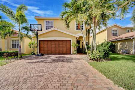 7860 Jewelwood Drive Boynton Beach, FL 33437
