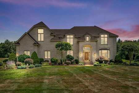 21 Wandering Meadows Lane Wilbraham, MA 01095