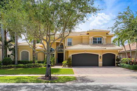 19229 Natures View Court Boca Raton, FL 33498