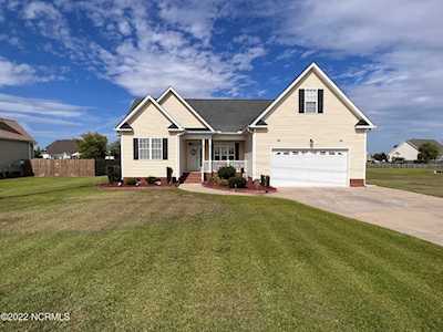 2743 Ange Street Winterville, NC 28590
