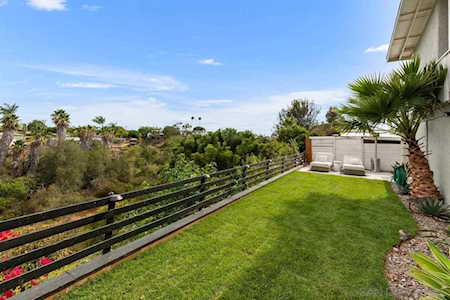 5051 Acuna St San Diego, CA 92117