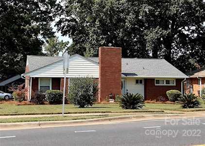 320 Scaleybark Rd Charlotte, NC 28209