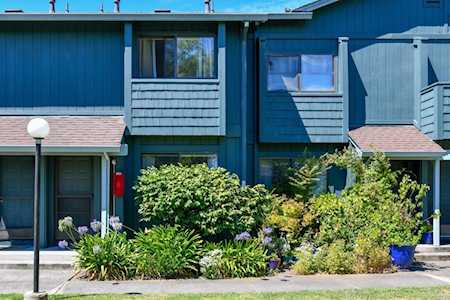 307 College View Drive Rohnert Park, CA 94928