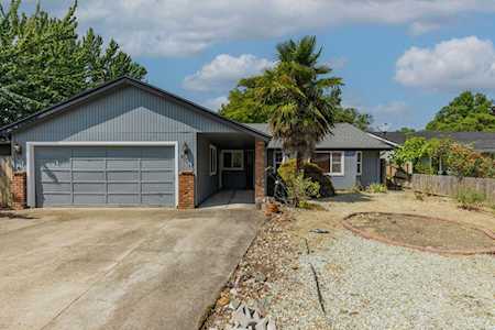 1960 Hutchins Circle Medford, OR 97504