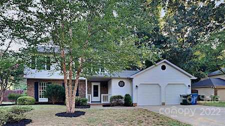 2509 Jaywick Ln Matthews, NC 28105
