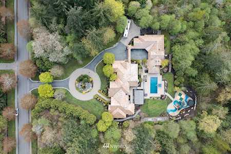 8215 255th Ave NE Redmond, WA 98053