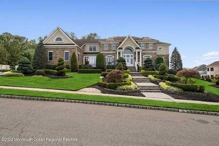 72 Edgewood Rd Morganville, NJ 07751