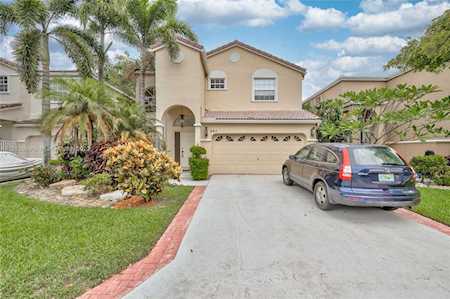 441 NW 87th Ln Coral Springs, FL 33071