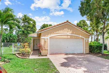 6284 Willoughby Circle Lake Worth Beach, FL 33463