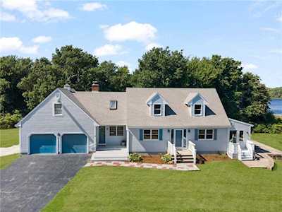 48 S Tuniper Ln Little Compton, RI 02837