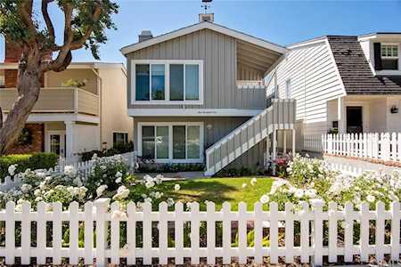509 1/2 Fernleaf Ave Corona Del Mar, CA 92625