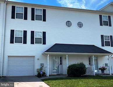 161 Downey Oak Circle Camden Wyoming, DE 19962
