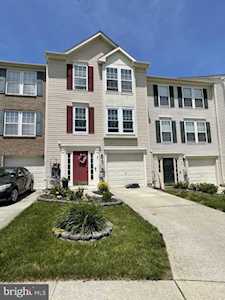47 Players Ln Pine Hill, NJ 08021