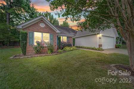 5009 Ravens Ct Matthews, NC 28104
