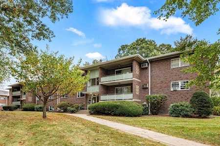 Northgate Gardens Condominiums for Sale in Waltham MA - Signal Real Estate