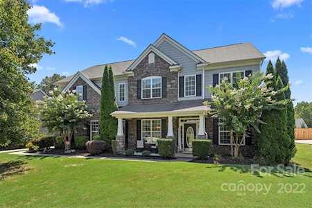 309 Palmerston Ln Waxhaw, NC 28173