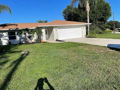 5212 Canterbury Dr Sarasota, FL 34243