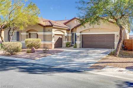 7304 Dusty Cloud St Las Vegas, NV 89149