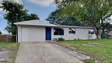 1033 Cadillac Drive Daytona Beach, FL 32117