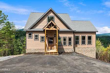 3262 Emerald Springs Loop Sevierville, TN 37862