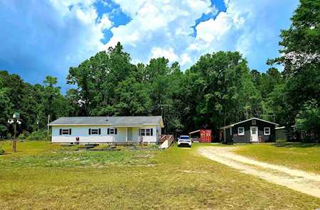3239 Mill Swamp Rd. Longs, SC 29568