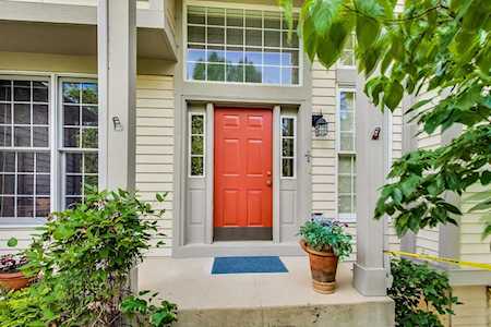 1447 Whitespire Ct Naperville, IL 60565