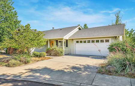 720 Salishan Ct Ashland, OR 97520