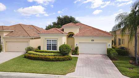 7185 Lorenzo Lane Delray Beach, FL 33446