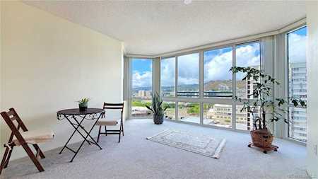 801 S King Street #1608 Honolulu, HI 96813