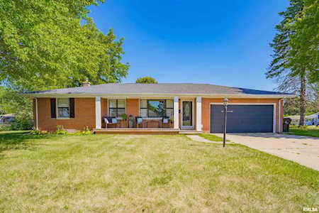 2327 W Newman Parkway Peoria, IL 61604