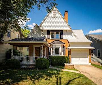 253 Wonderly Avenue Oakwood, OH 45419