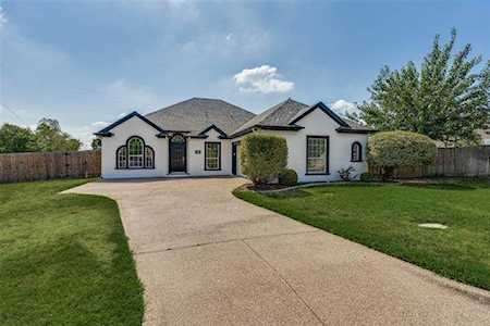 4205 Lucy Lane Arlington, TX 76016