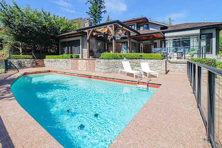 4656 Decourcy Court West Vancouver, BC V7W 3J5